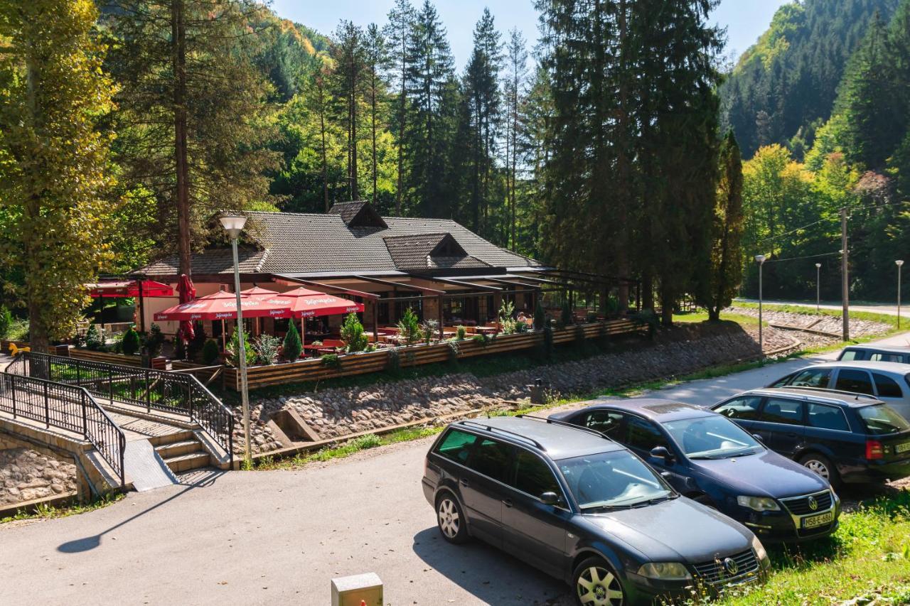 Anin Dvor Sekovici Exterior foto