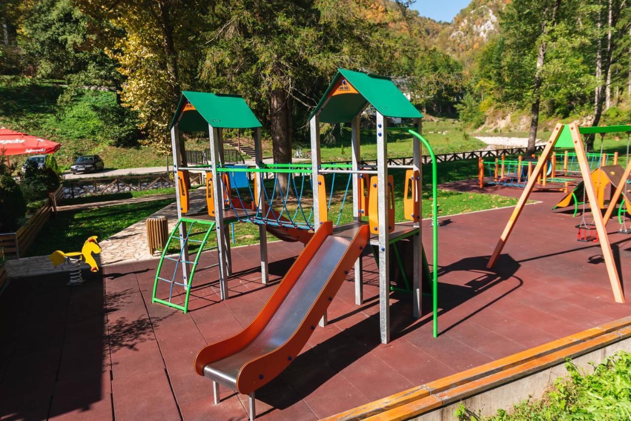 Anin Dvor Sekovici Exterior foto